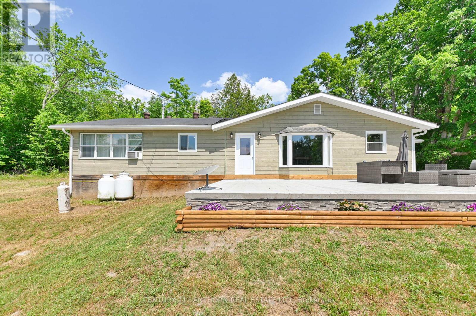 932 Hunt Club Road, Madoc, Ontario  K0K 2K0 - Photo 9 - X12247380