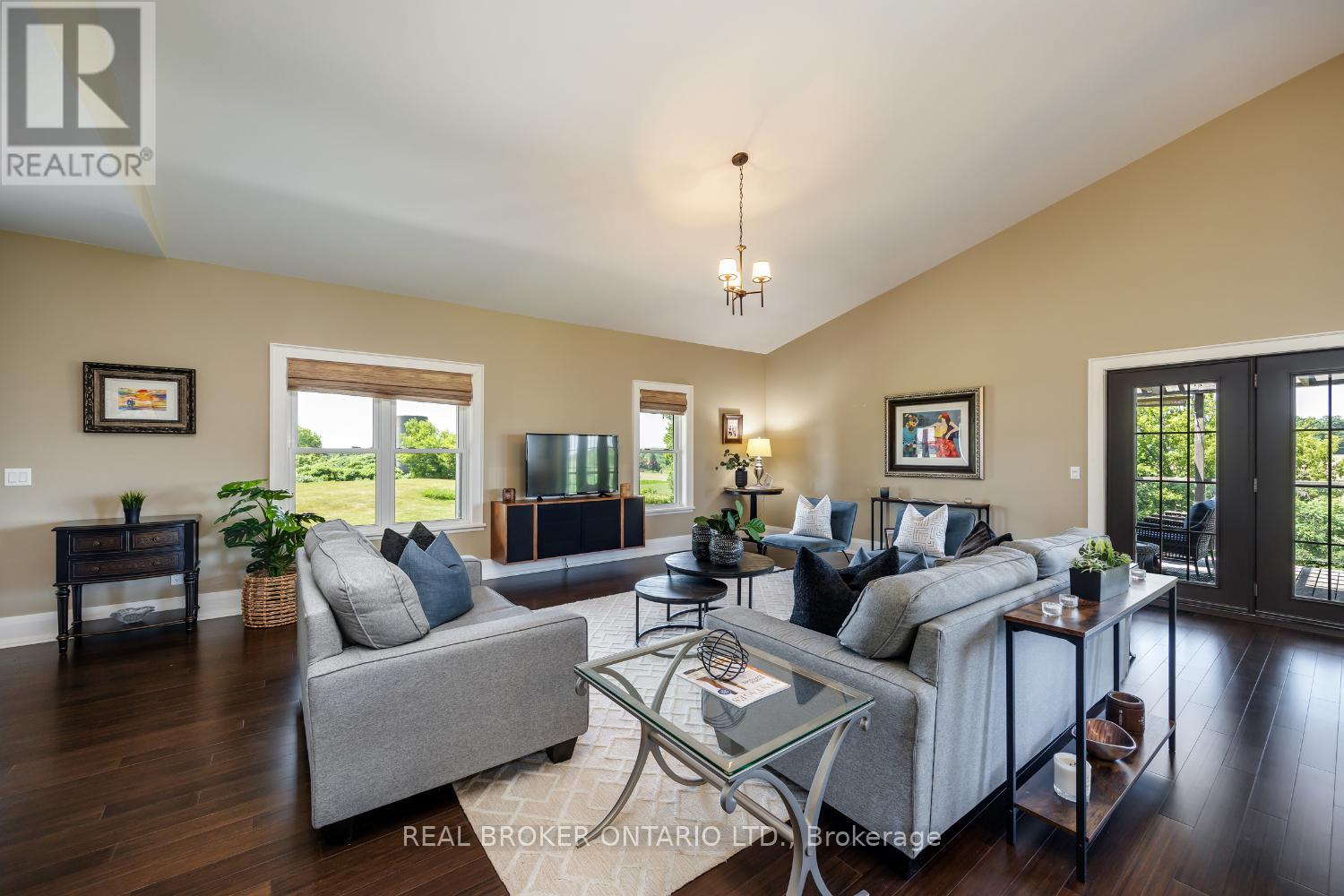 13762 Loyalist Parkway, Prince Edward County, Ontario  K0K 2T0 - Photo 12 - X12247476