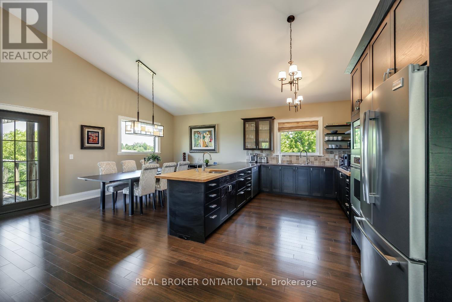 13762 Loyalist Parkway, Prince Edward County, Ontario  K0K 2T0 - Photo 5 - X12247476