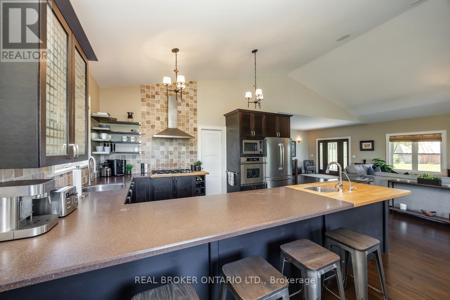 13762 Loyalist Parkway, Prince Edward County, Ontario  K0K 2T0 - Photo 7 - X12247476