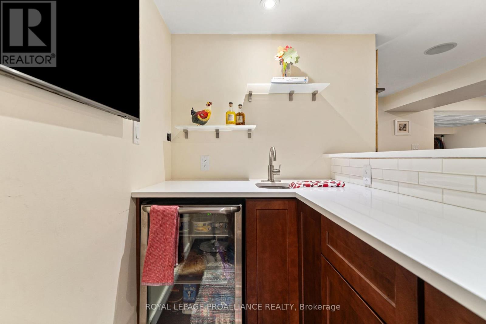 27 Forest Hill Crescent, Belleville, Ontario  K8N 4M4 - Photo 37 - X12247533