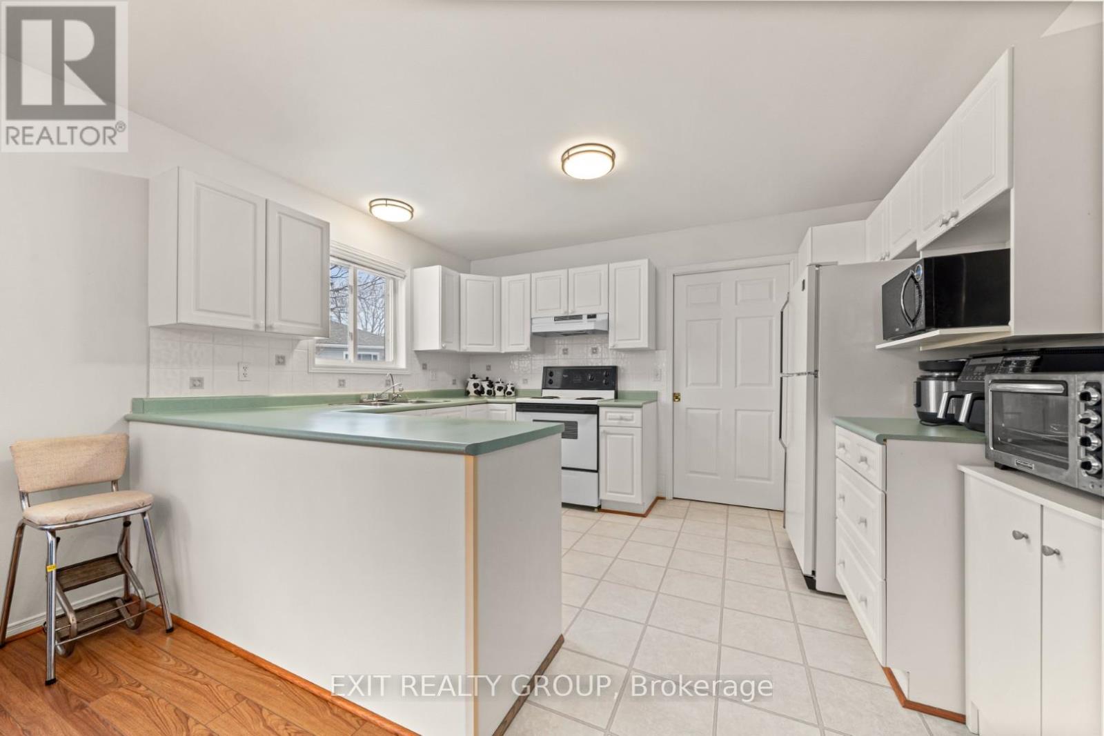 7 Cretney Drive, Prince Edward County, Ontario  K0K 3L0 - Photo 18 - X12248208