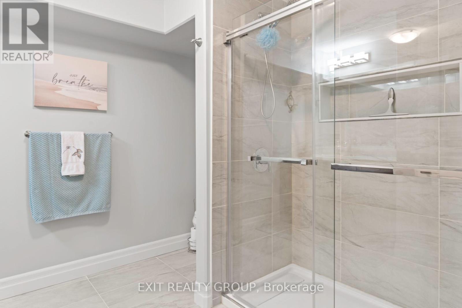 86 Essex Drive, Belleville, Ontario  K8N 0J1 - Photo 33 - X12249814