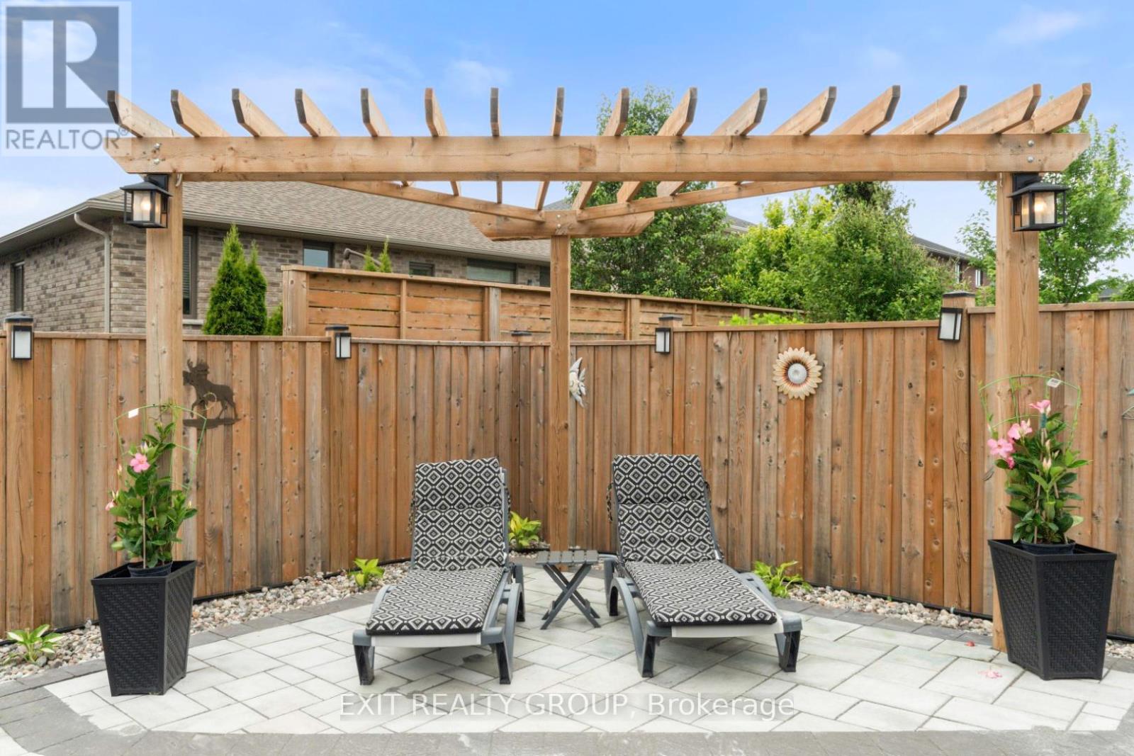 86 Essex Drive, Belleville, Ontario  K8N 0J1 - Photo 36 - X12249814