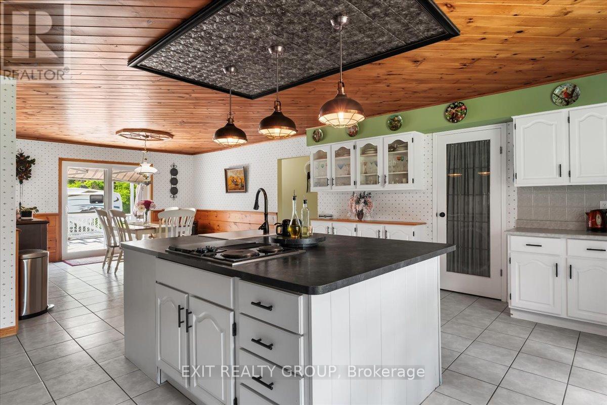 23 Palmer Road, Tweed, Ontario  K0K 3J0 - Photo 10 - X12250922