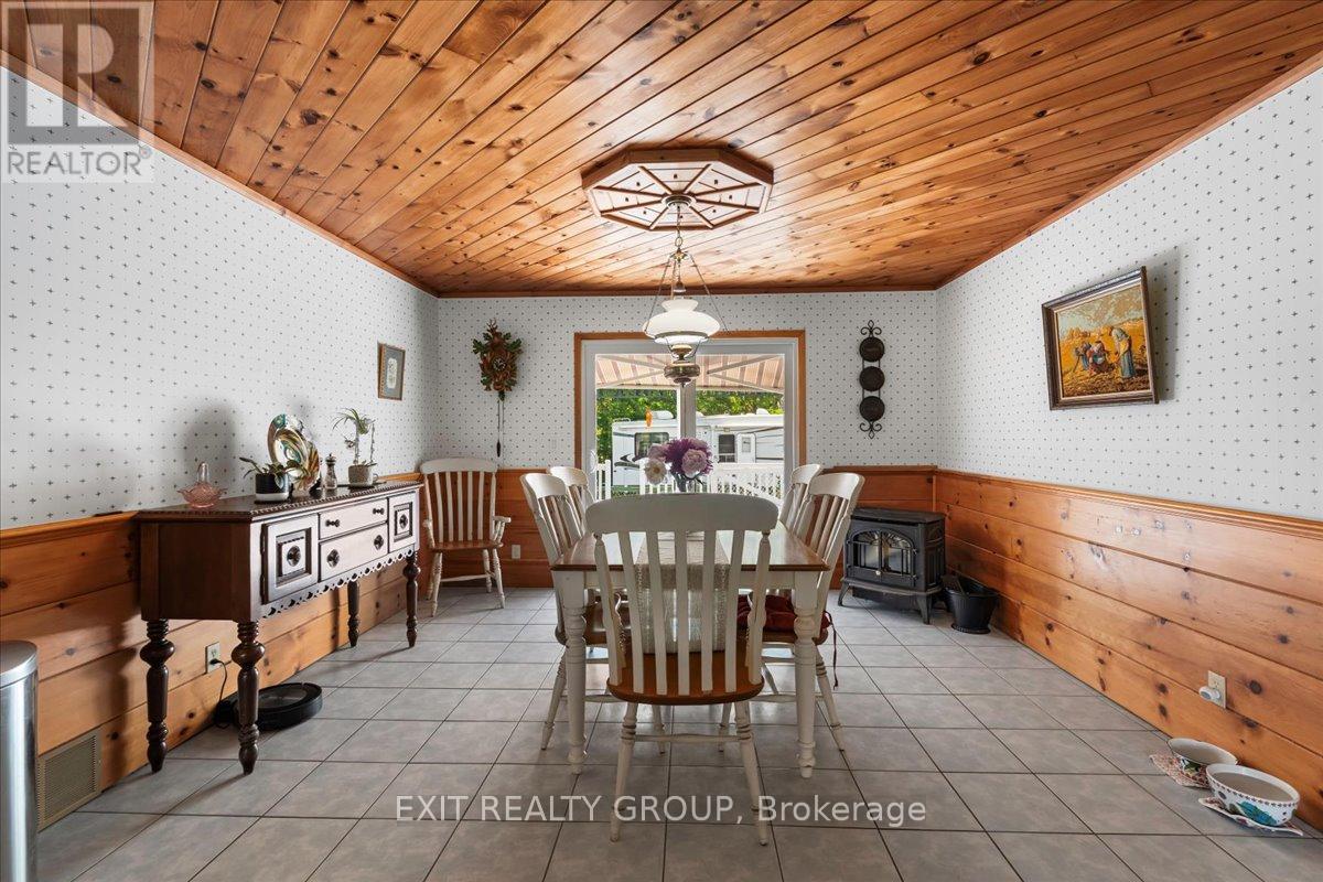 23 Palmer Road, Tweed, Ontario  K0K 3J0 - Photo 11 - X12250922