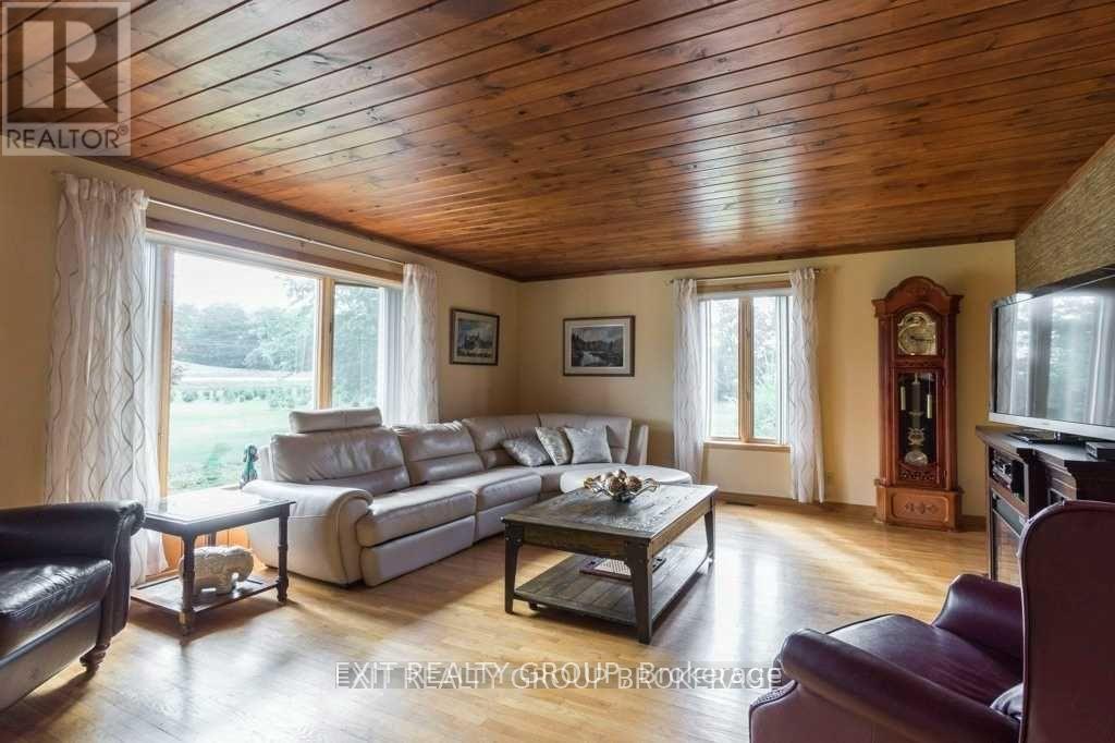 23 Palmer Road, Tweed, Ontario  K0K 3J0 - Photo 14 - X12250922