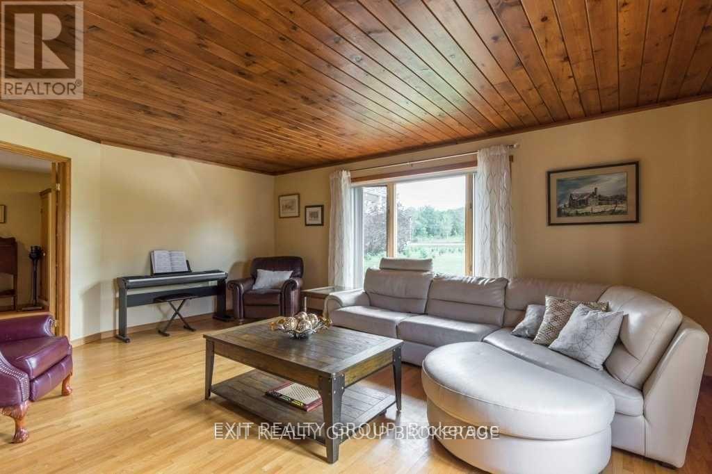 23 Palmer Road, Tweed, Ontario  K0K 3J0 - Photo 15 - X12250922
