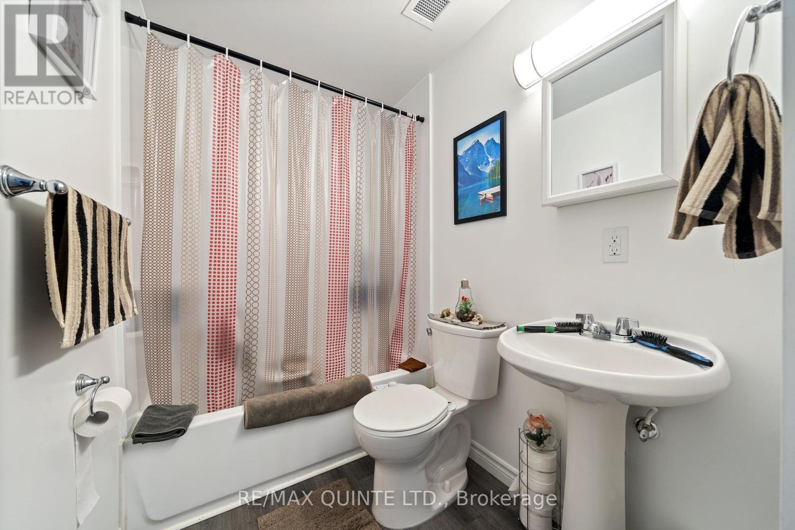 228 Dundas Street E, Belleville, Ontario  K8N 1E4 - Photo 12 - X12252701