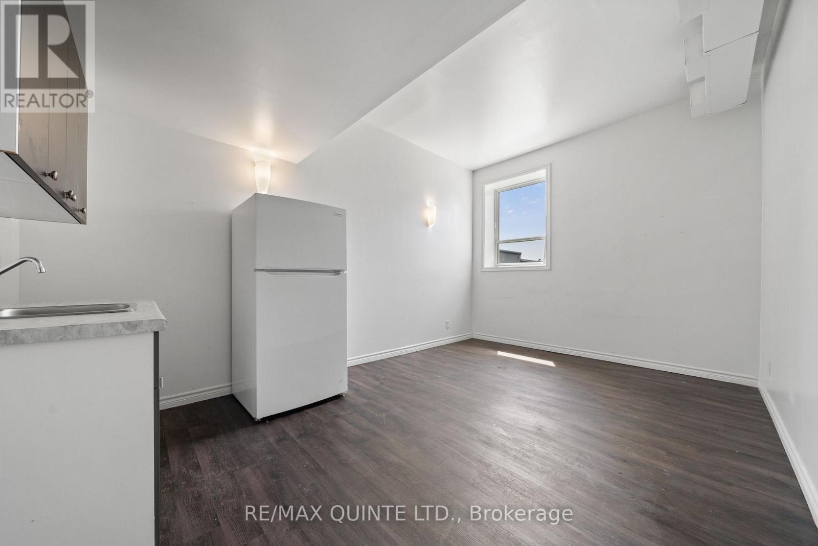 228 Dundas Street E, Belleville, Ontario  K8N 1E4 - Photo 19 - X12252701