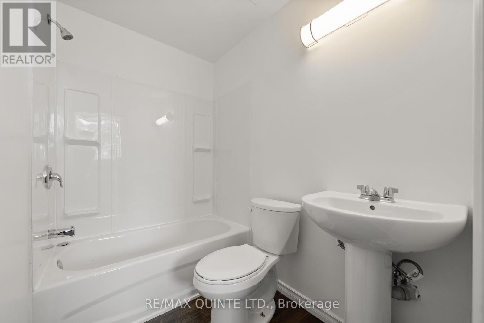 228 Dundas Street E, Belleville, Ontario  K8N 1E4 - Photo 24 - X12252701