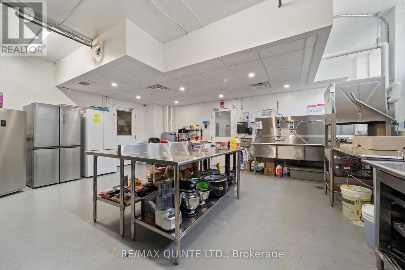 228 Dundas Street E, Belleville, Ontario  K8N 1E4 - Photo 32 - X12252701