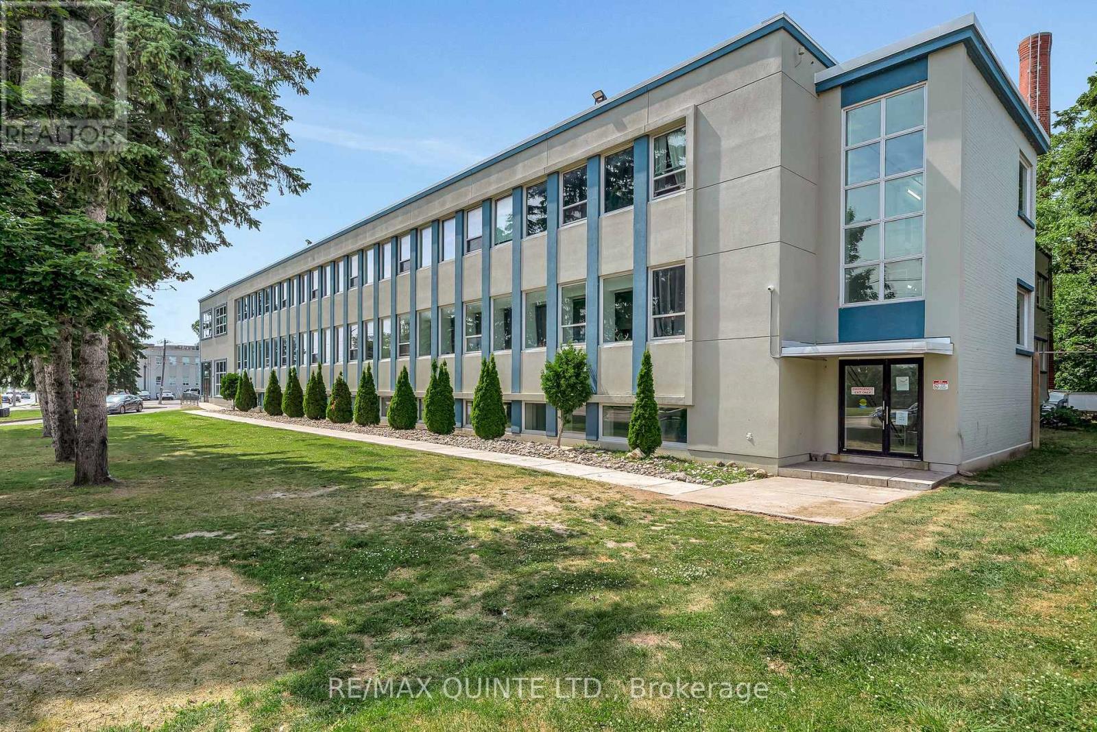 228 Dundas Street E, Belleville, Ontario  K8N 1E4 - Photo 5 - X12252701