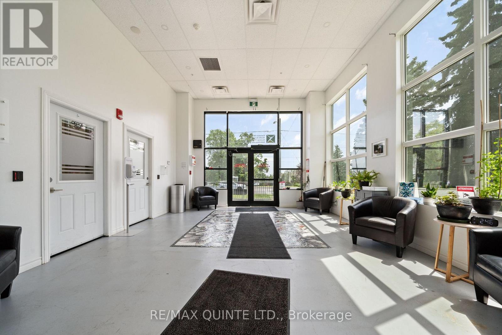 228 Dundas Street E, Belleville, Ontario  K8N 1E4 - Photo 7 - X12252701