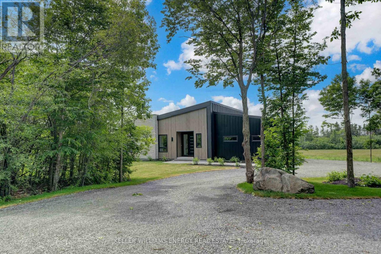 13 PARTRIDGE HOLLOW ROAD, Prince Edward County, Ontario
