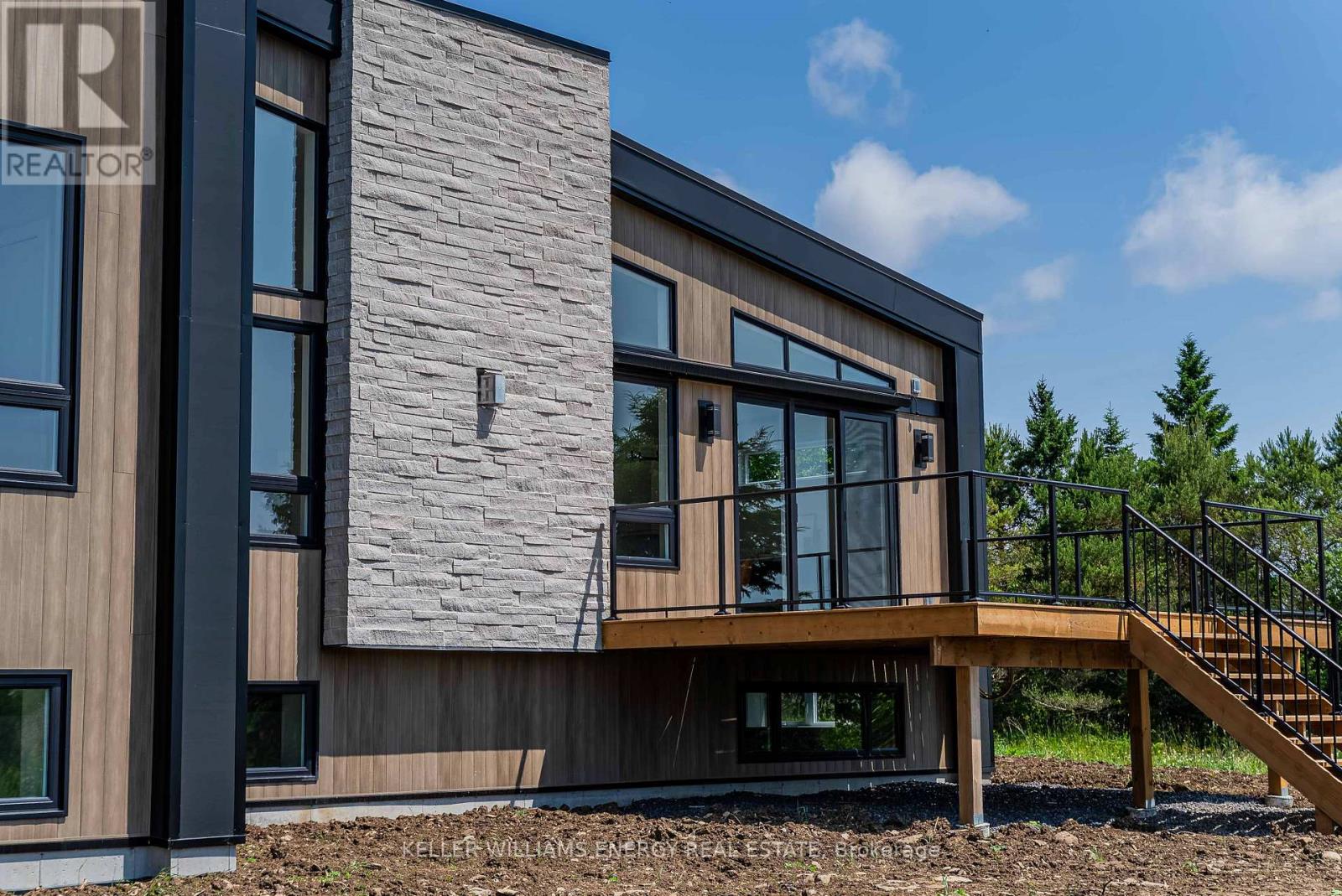 13 Partridge Hollow Road, Prince Edward County, Ontario  K0K 1T0 - Photo 10 - X12255477