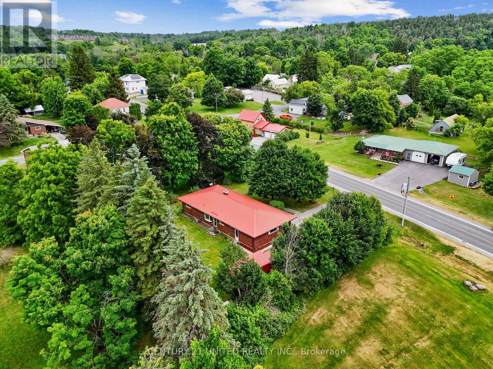 35 Dominion Street, Trent Hills, Ontario  K0K 3K0 - Photo 3 - X12255582