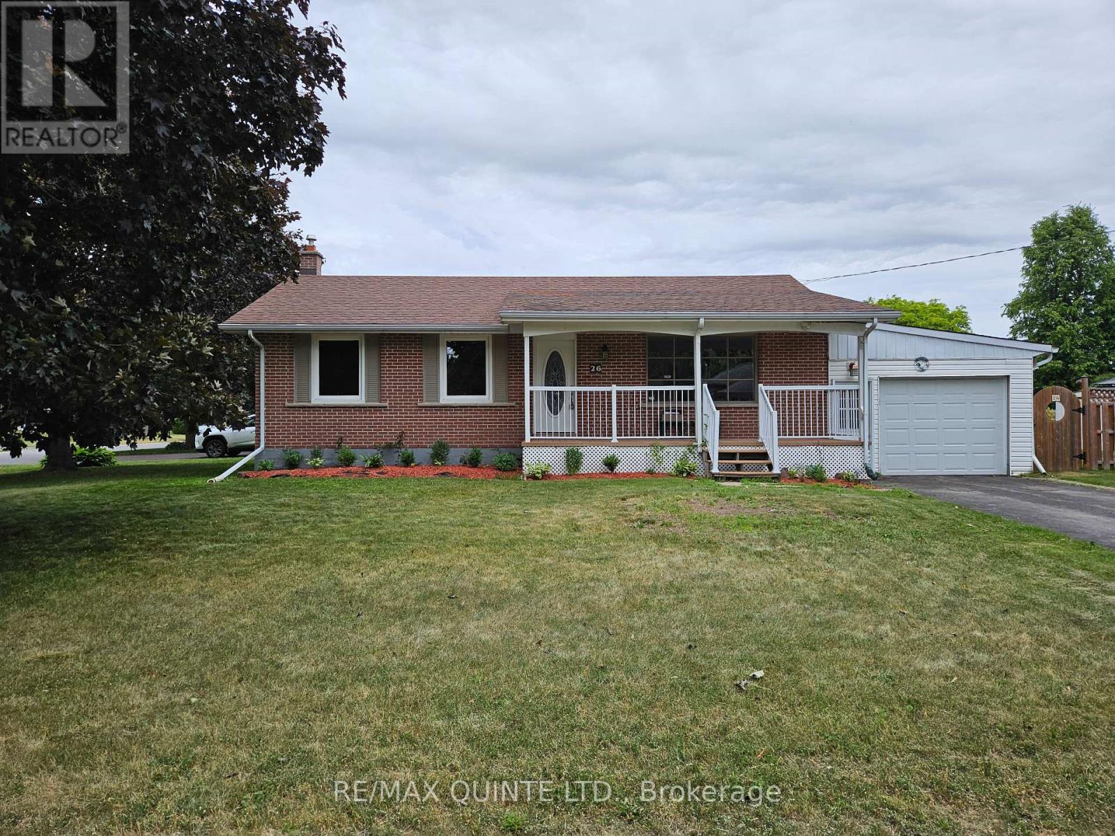 26 STAVEBANK ROAD, Belleville, Ontario