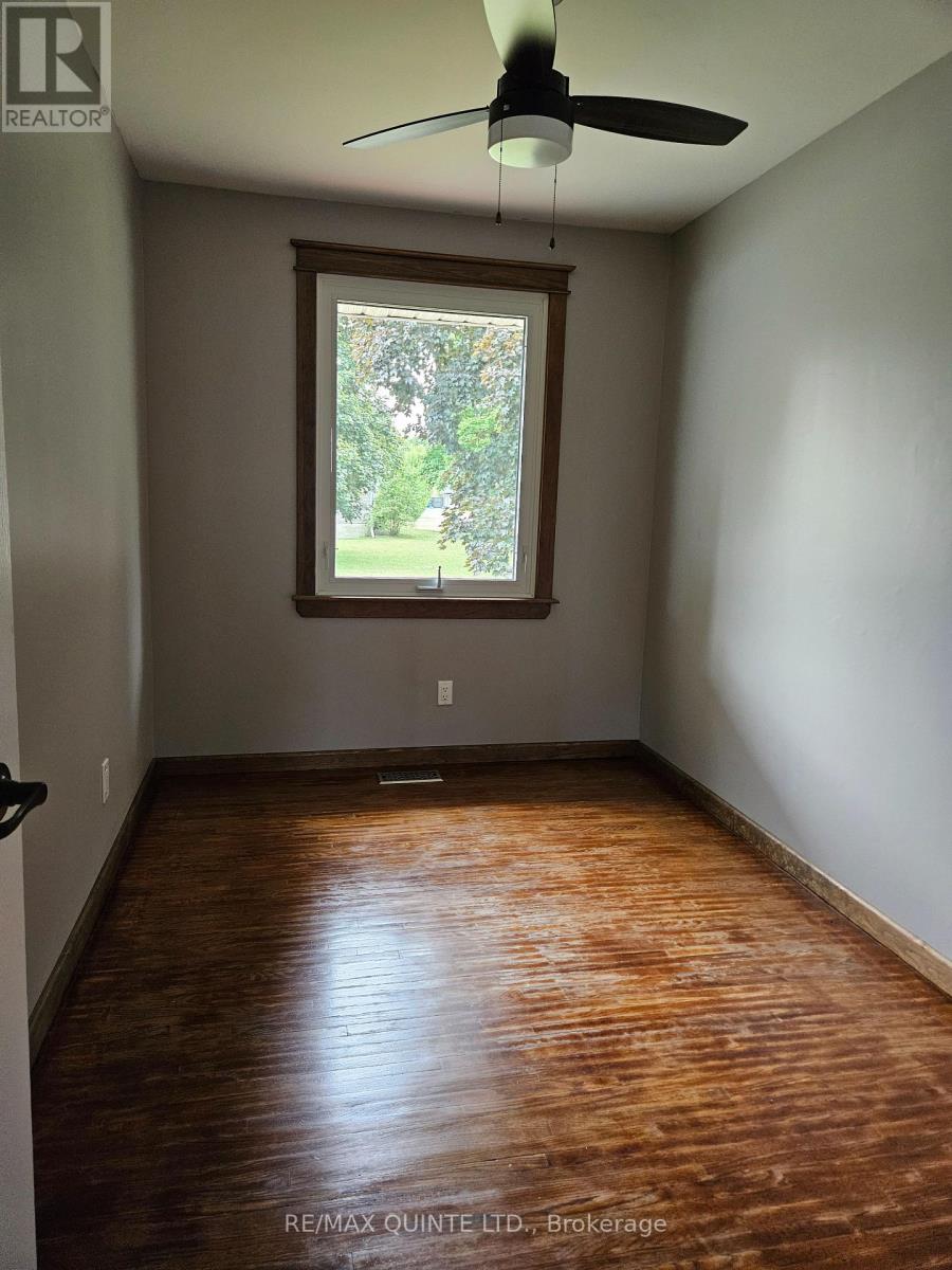 26 Stavebank Road, Belleville, Ontario  K8P 2N6 - Photo 13 - X12260664
