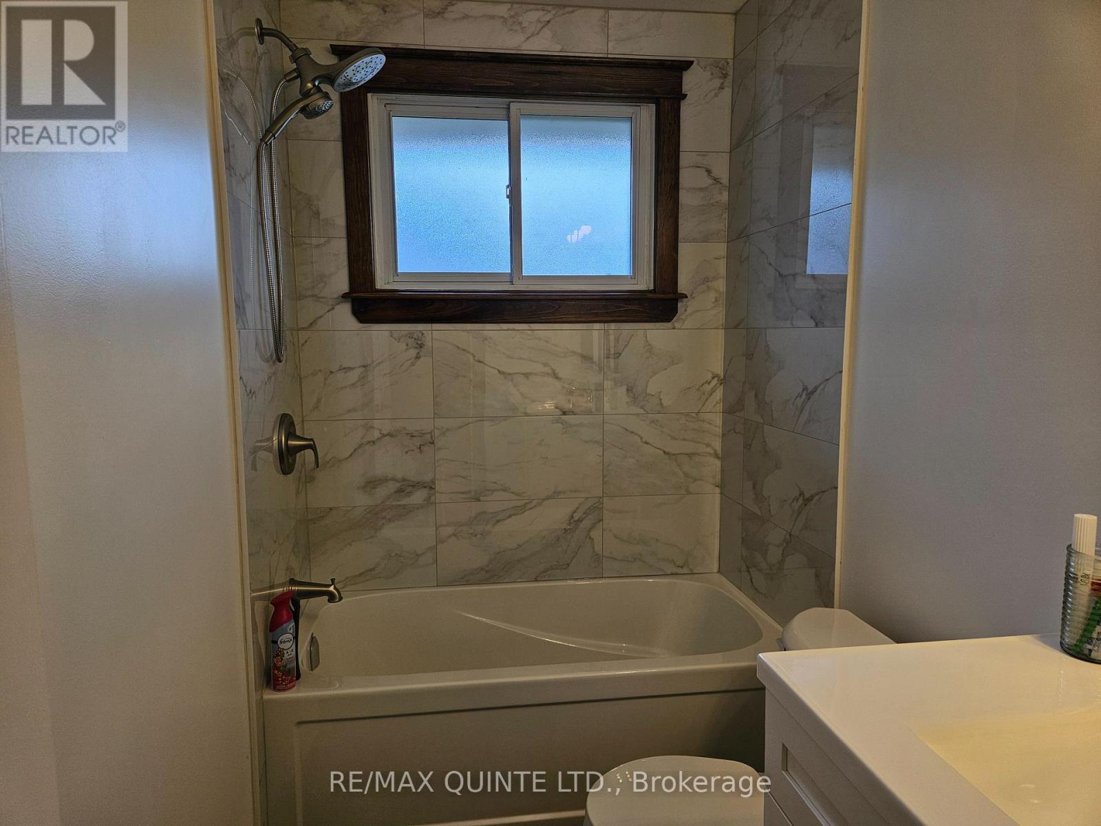 26 Stavebank Road, Belleville, Ontario  K8P 2N6 - Photo 14 - X12260664
