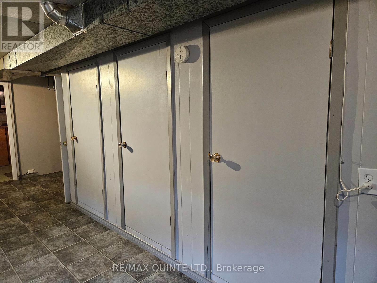 26 Stavebank Road, Belleville, Ontario  K8P 2N6 - Photo 21 - X12260664