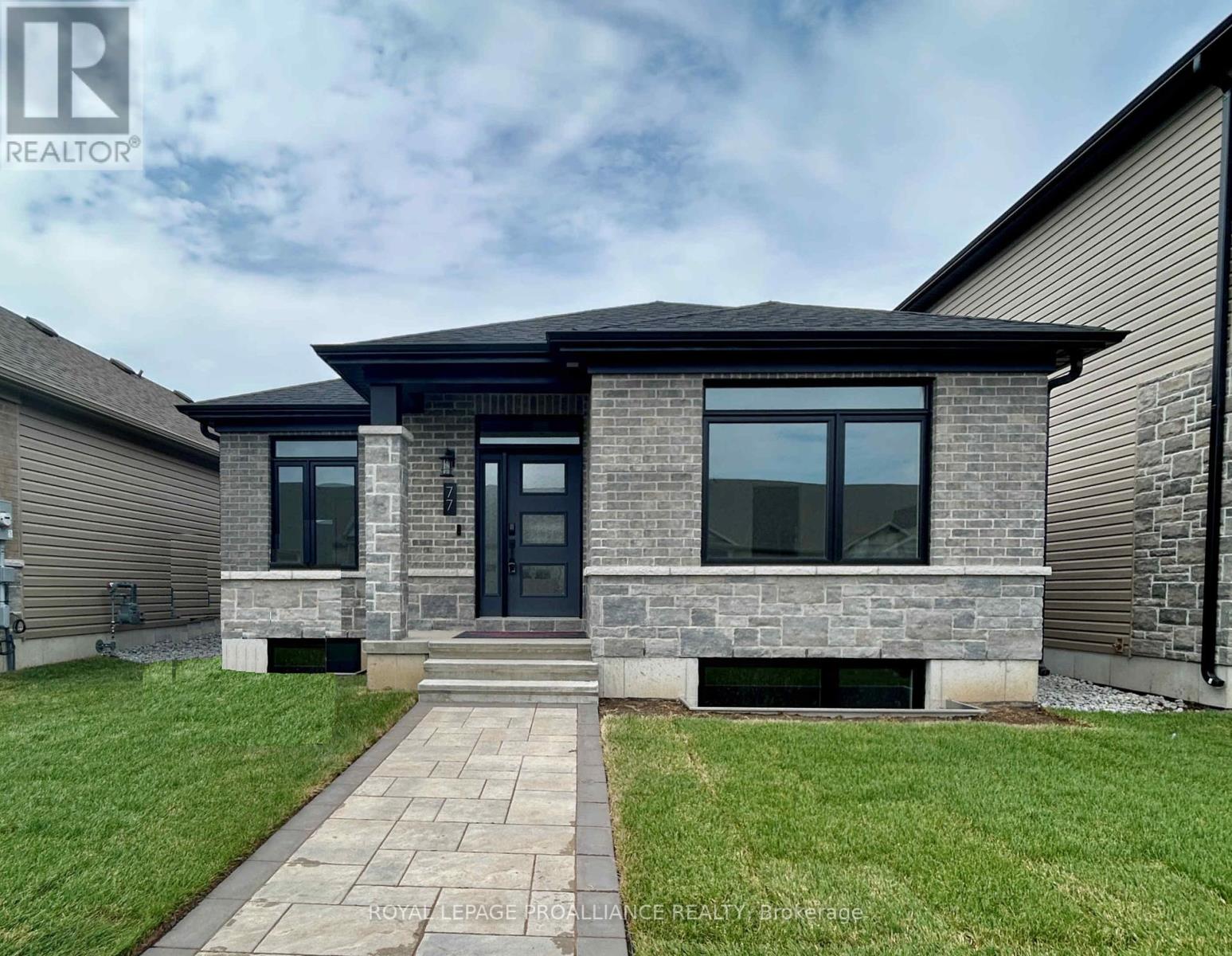 77 ATHABASKA DRIVE, Belleville, Ontario