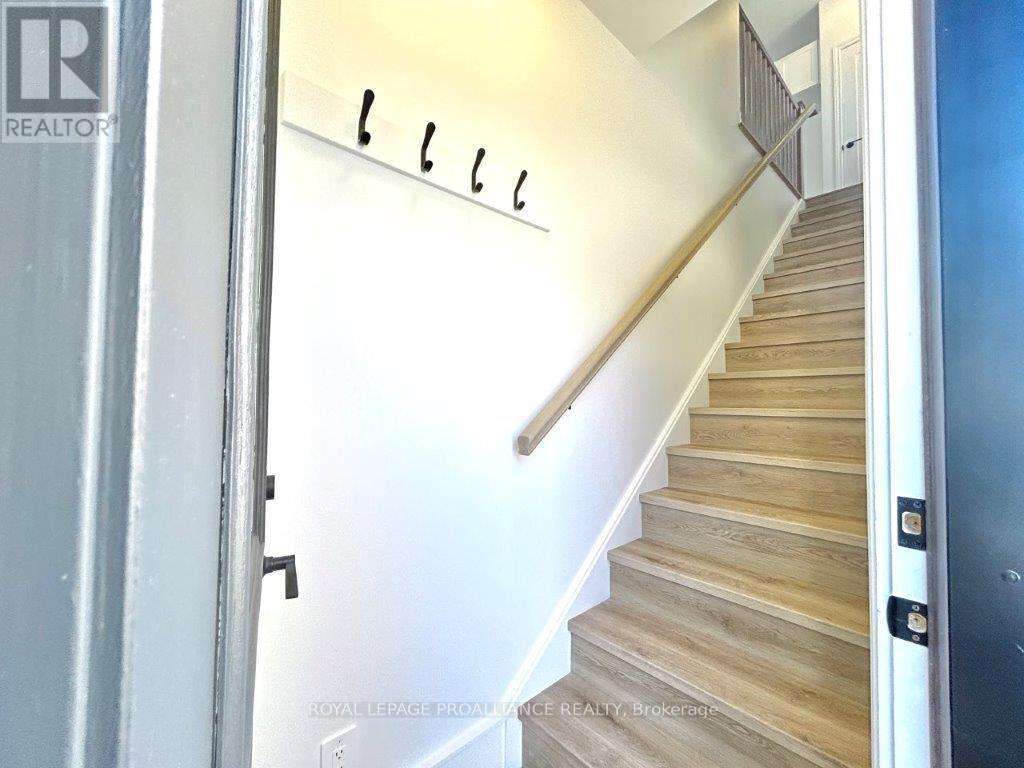 77 Athabaska Drive, Belleville, Ontario  K8N 0T1 - Photo 20 - X12260668