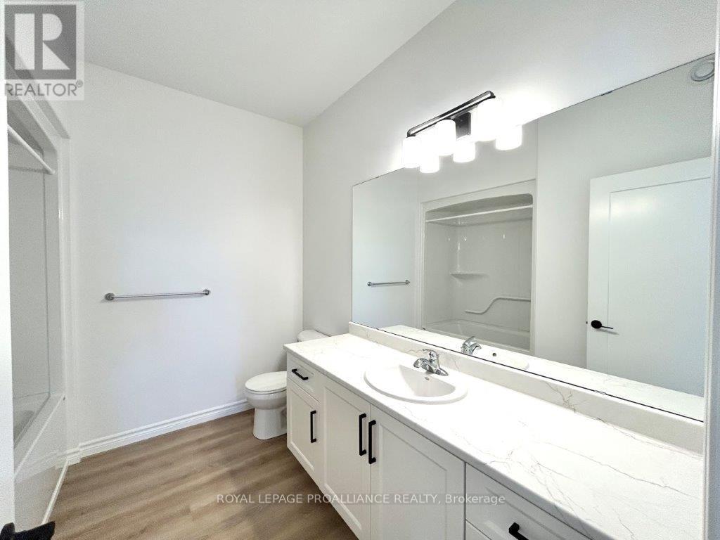 77 Athabaska Drive, Belleville, Ontario  K8N 0T1 - Photo 27 - X12260668