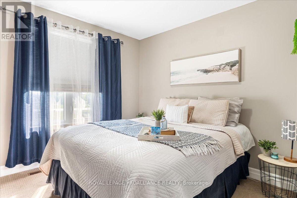 20846 Loyalist Parkway, Prince Edward County, Ontario  K0K 1T0 - Photo 18 - X12263117