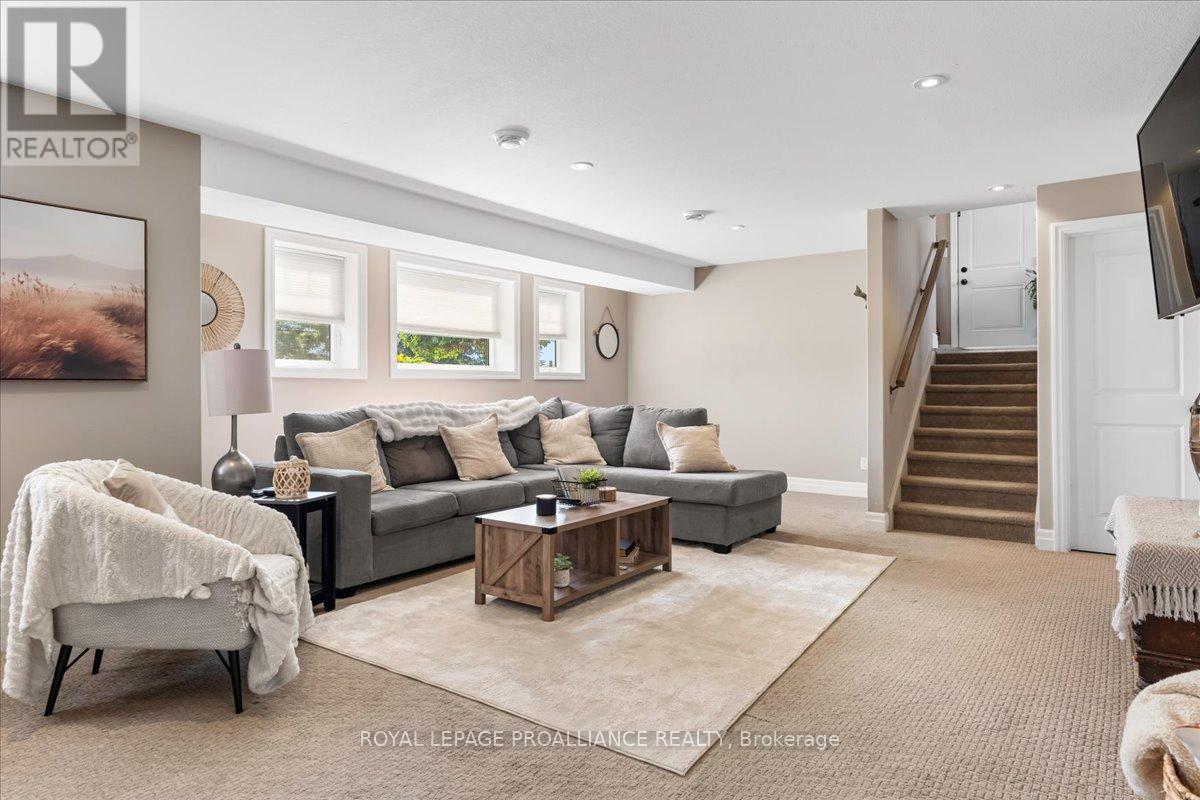 20846 Loyalist Parkway, Prince Edward County, Ontario  K0K 1T0 - Photo 27 - X12263117