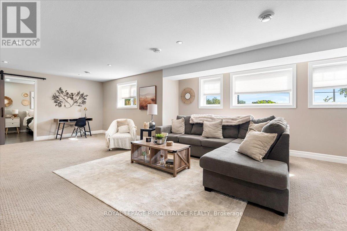 20846 Loyalist Parkway, Prince Edward County, Ontario  K0K 1T0 - Photo 28 - X12263117