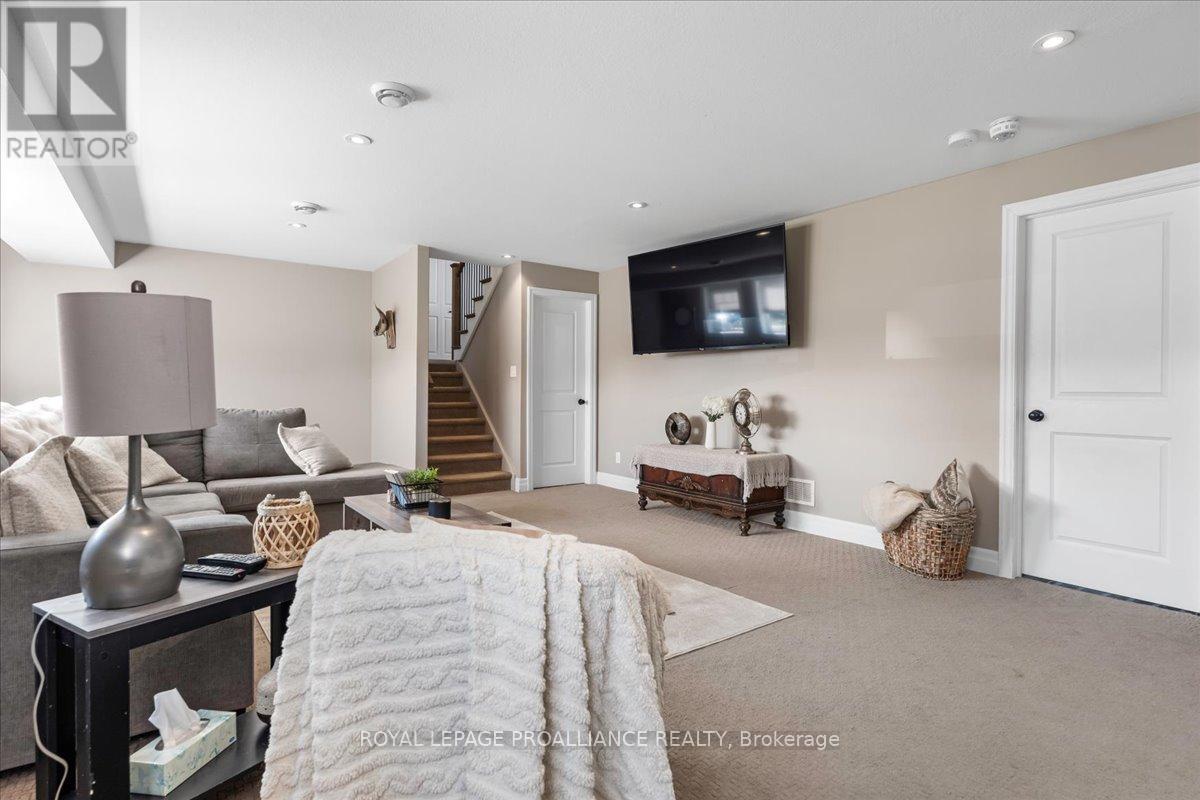 20846 Loyalist Parkway, Prince Edward County, Ontario  K0K 1T0 - Photo 33 - X12263117