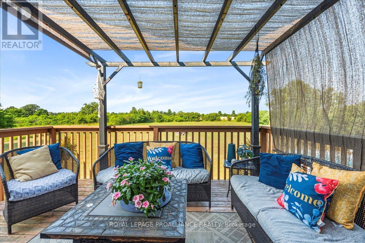 20846 Loyalist Parkway, Prince Edward County, Ontario  K0K 1T0 - Photo 40 - X12263117