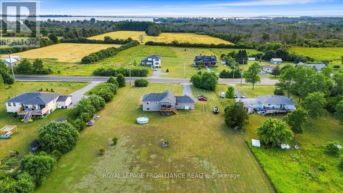 20846 Loyalist Parkway, Prince Edward County, Ontario  K0K 1T0 - Photo 43 - X12263117