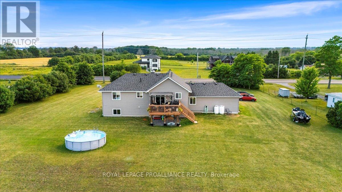 20846 Loyalist Parkway, Prince Edward County, Ontario  K0K 1T0 - Photo 44 - X12263117