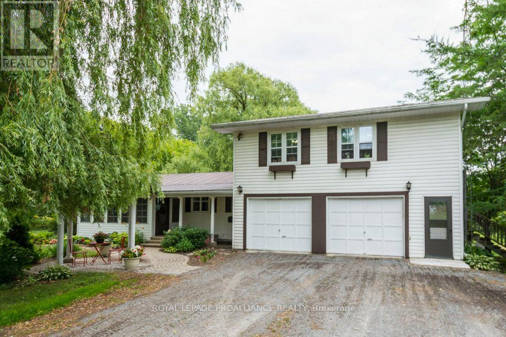 21 STORMS LANE, Prince Edward County, Ontario