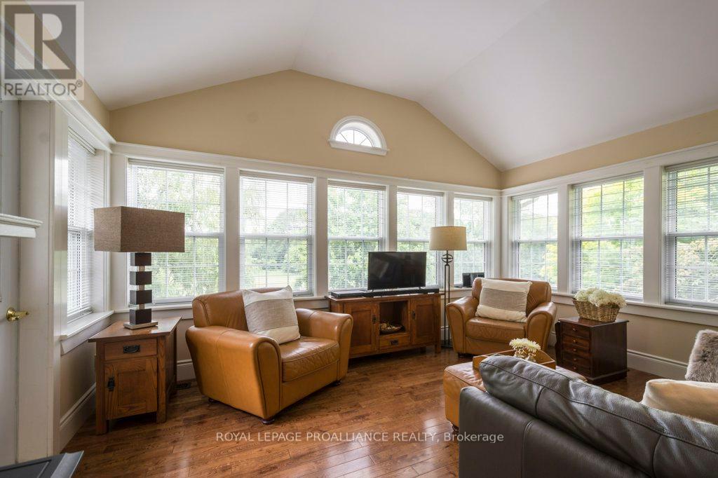 21 Storms Lane, Prince Edward County, Ontario  K0K 2P0 - Photo 11 - X12263773