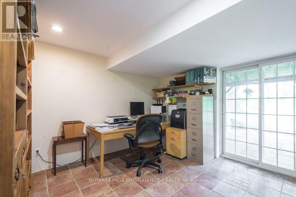 21 Storms Lane, Prince Edward County, Ontario  K0K 2P0 - Photo 17 - X12263773