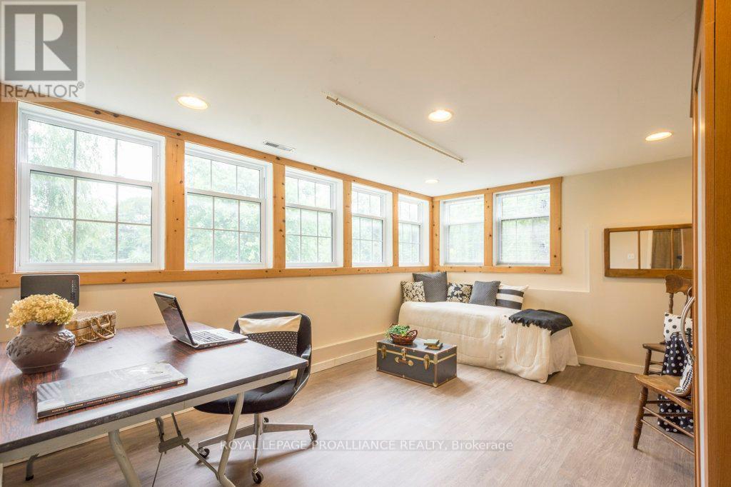 21 Storms Lane, Prince Edward County, Ontario  K0K 2P0 - Photo 18 - X12263773