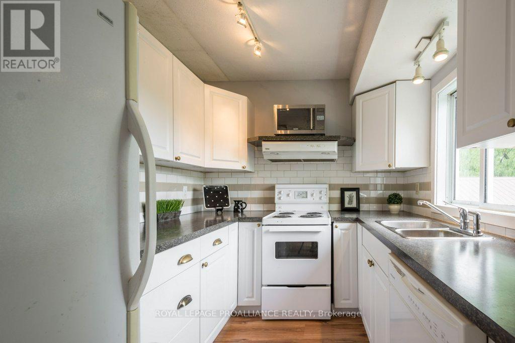 21 Storms Lane, Prince Edward County, Ontario  K0K 2P0 - Photo 24 - X12263773