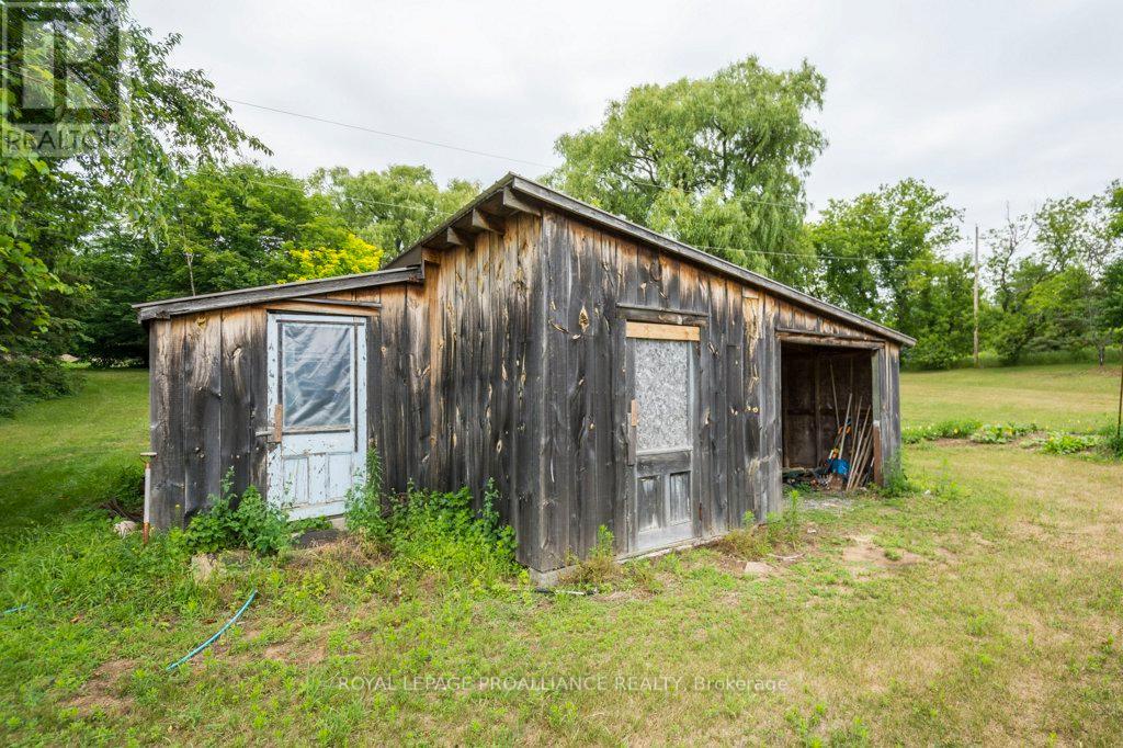 21 Storms Lane, Prince Edward County, Ontario  K0K 2P0 - Photo 35 - X12263773
