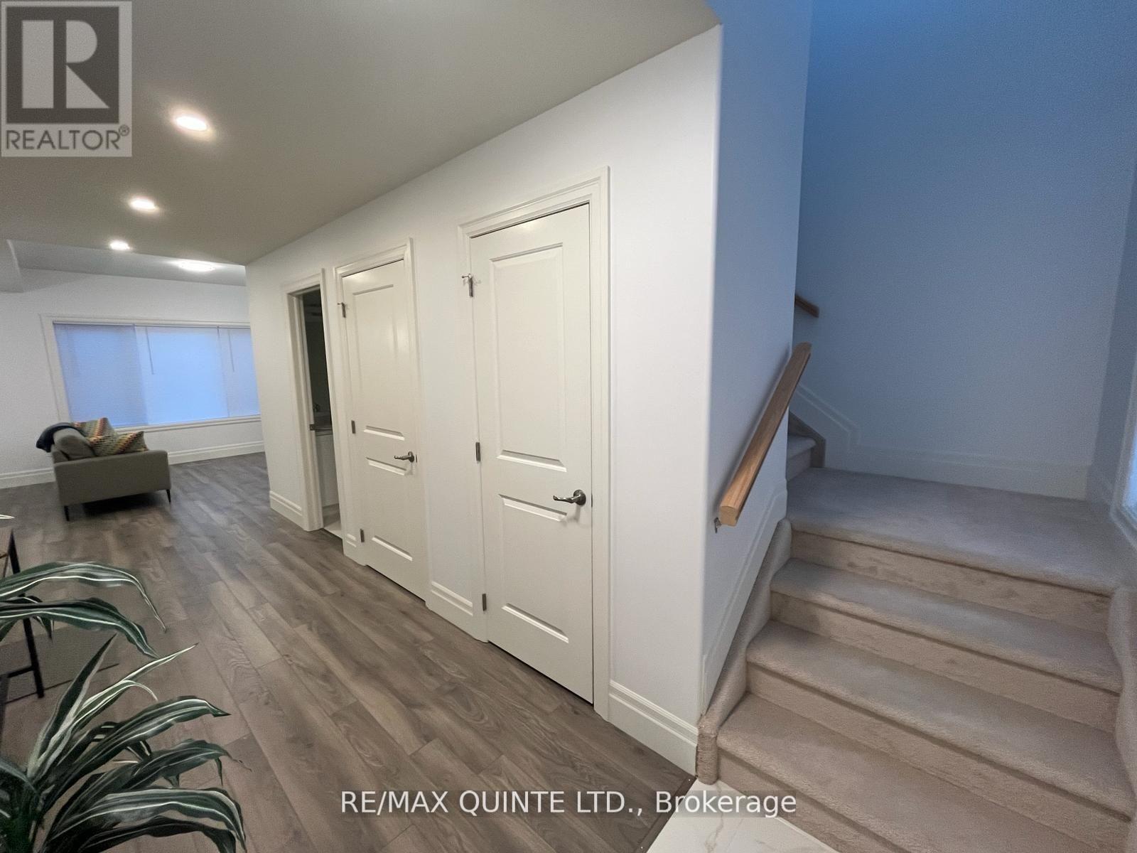 54 Campbell Crescent, Prince Edward County, Ontario  K0K 2T0 - Photo 3 - X12264110