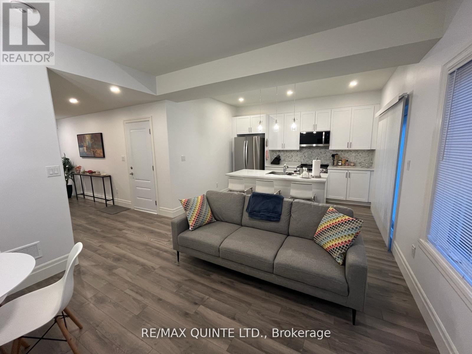 54 Campbell Crescent, Prince Edward County, Ontario  K0K 2T0 - Photo 7 - X12264110