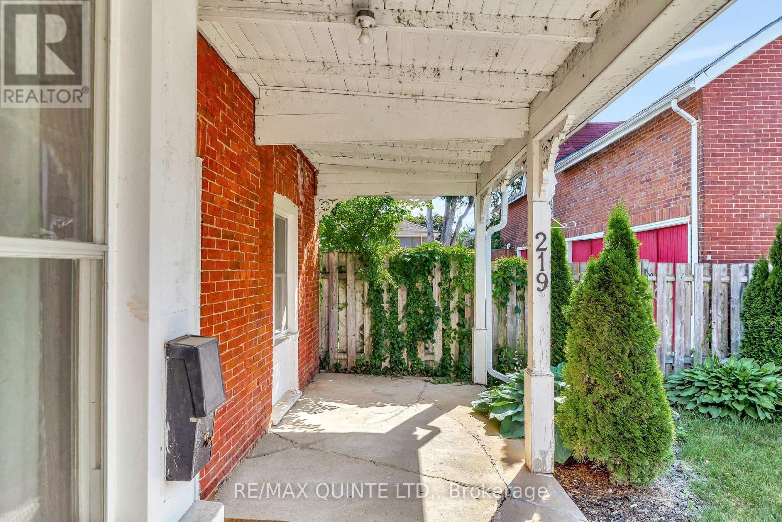 219-221 Ann Street, Belleville, Ontario  K8N 3L5 - Photo 7 - X12264438