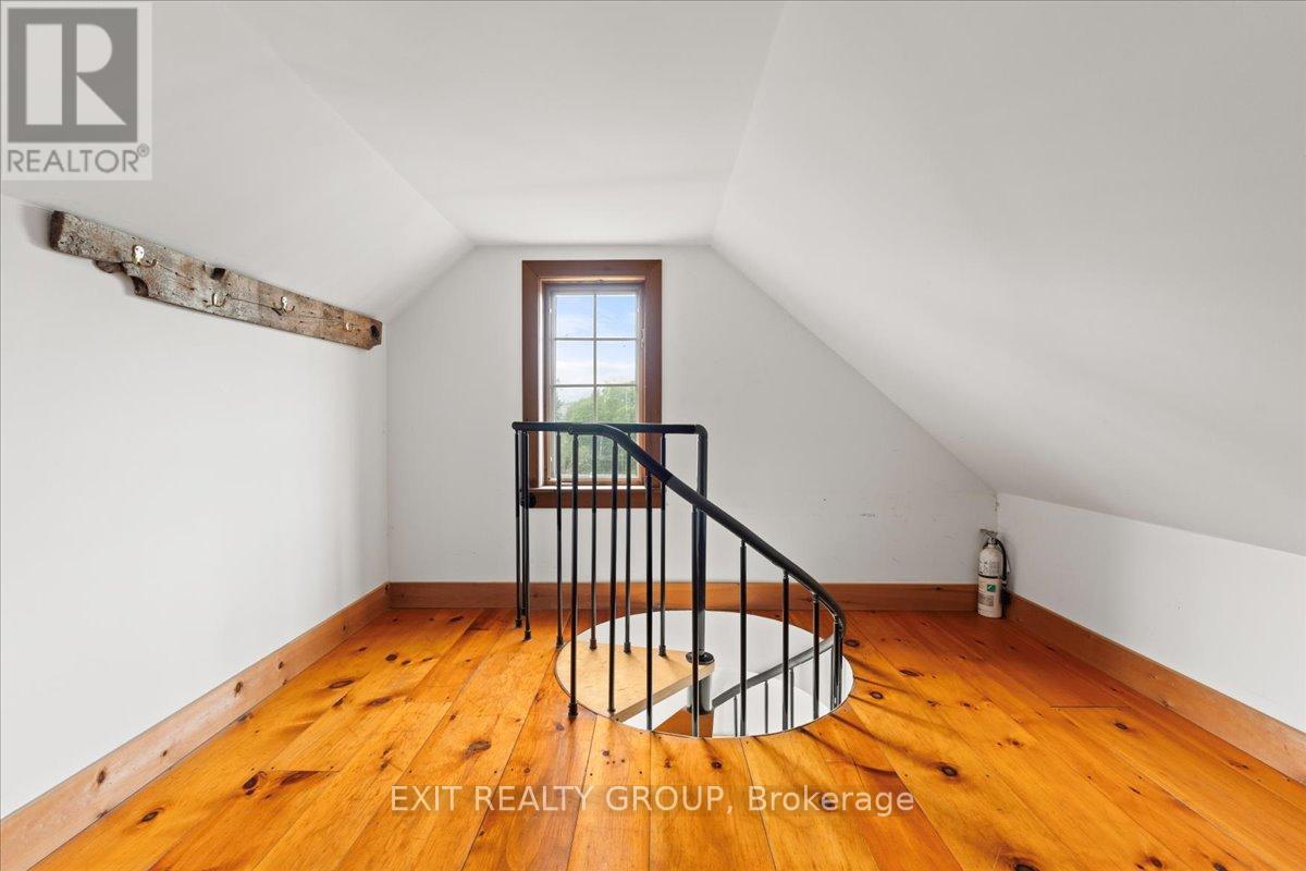 782 County Rd 49, Prince Edward County, Ontario  K0K 2T0 - Photo 22 - X12265012