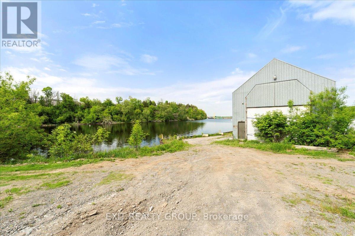 782 County Rd 49, Prince Edward County, Ontario  K0K 2T0 - Photo 9 - X12265012