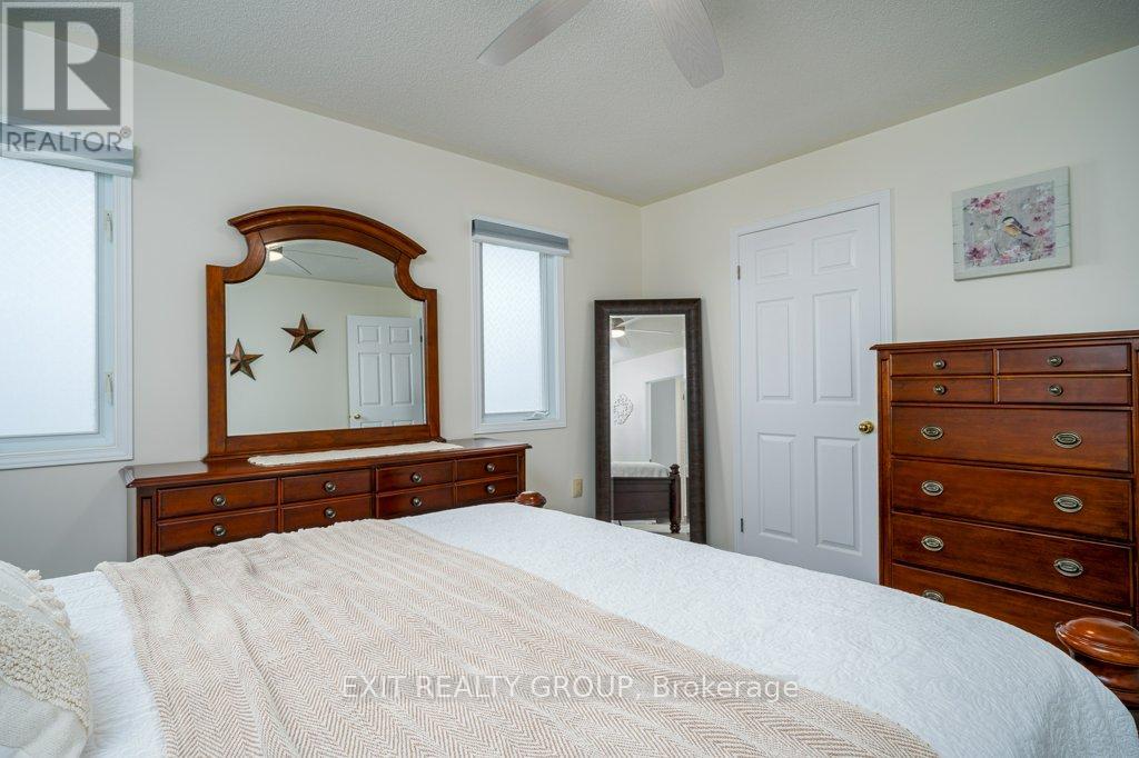 9 Quaker Court, Prince Edward County, Ontario  K0K 3L0 - Photo 27 - X12267692