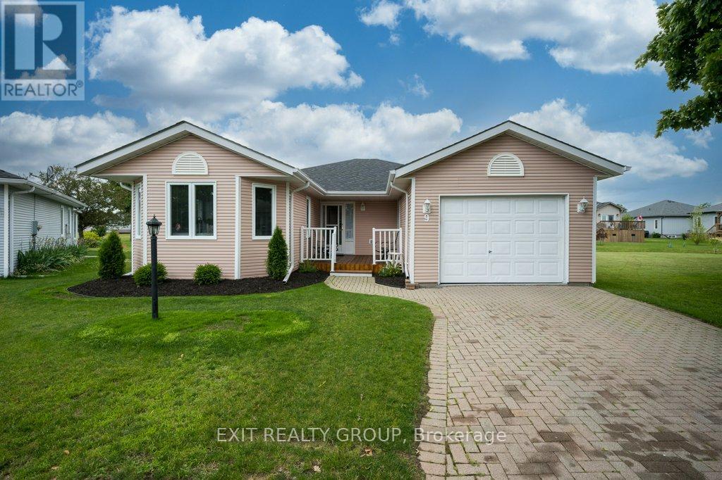 9 Quaker Court, Prince Edward County, Ontario  K0K 3L0 - Photo 39 - X12267692