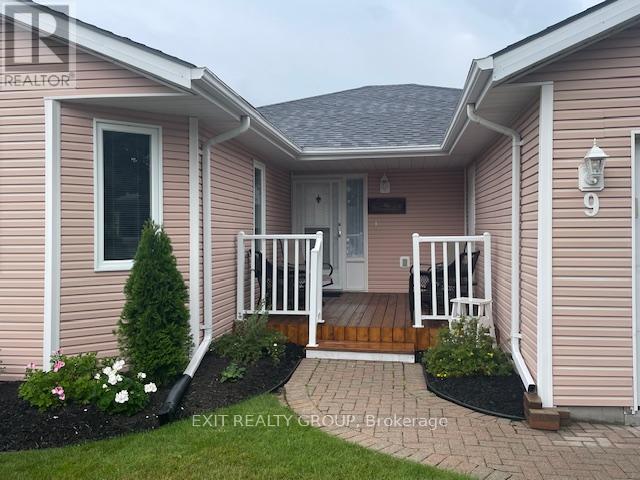 9 Quaker Court, Prince Edward County, Ontario  K0K 3L0 - Photo 4 - X12267692