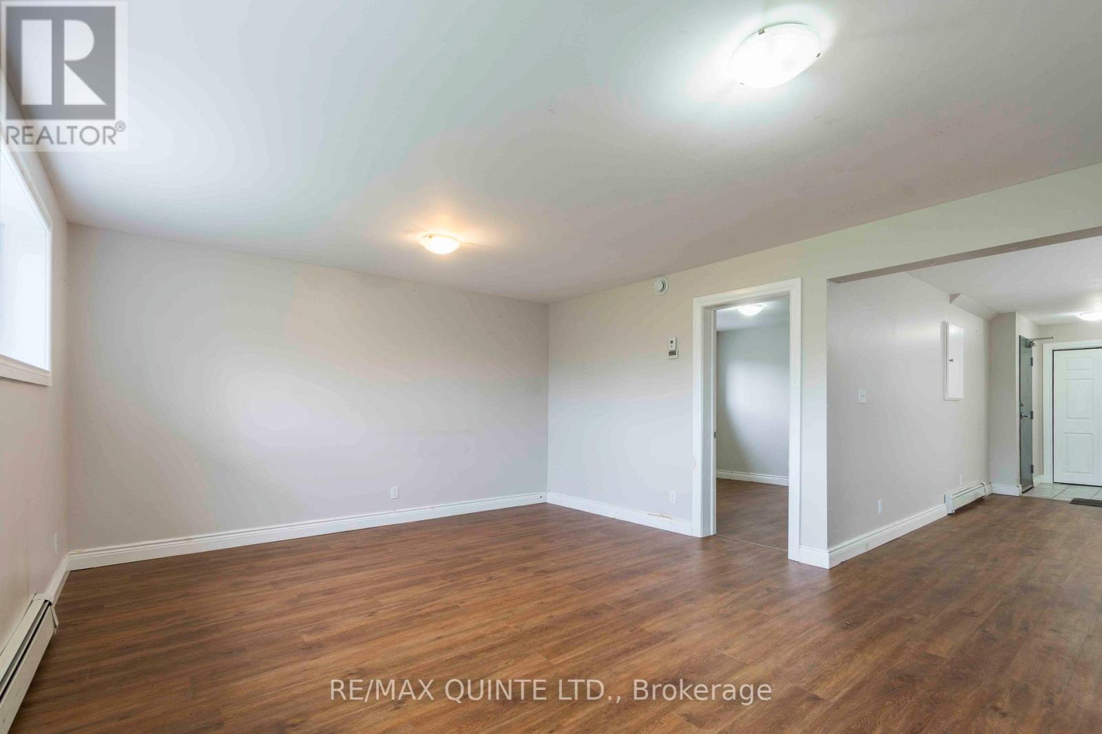 59 North Front Street, Belleville, Ontario  K8P 3B2 - Photo 14 - X12267847